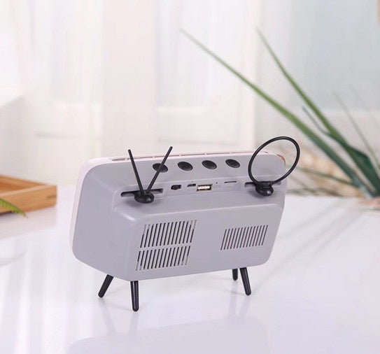 Retro TV Bluetooth Speaker - Vintage Mini Portable Wireless Speaker with Classic Design